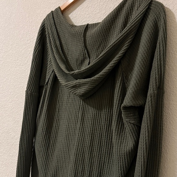 Wild Fable Soft, Hooded, Drop Shoulder Waffle Knit Pullover,Olive Green,Medium - Picture 7 of 10
